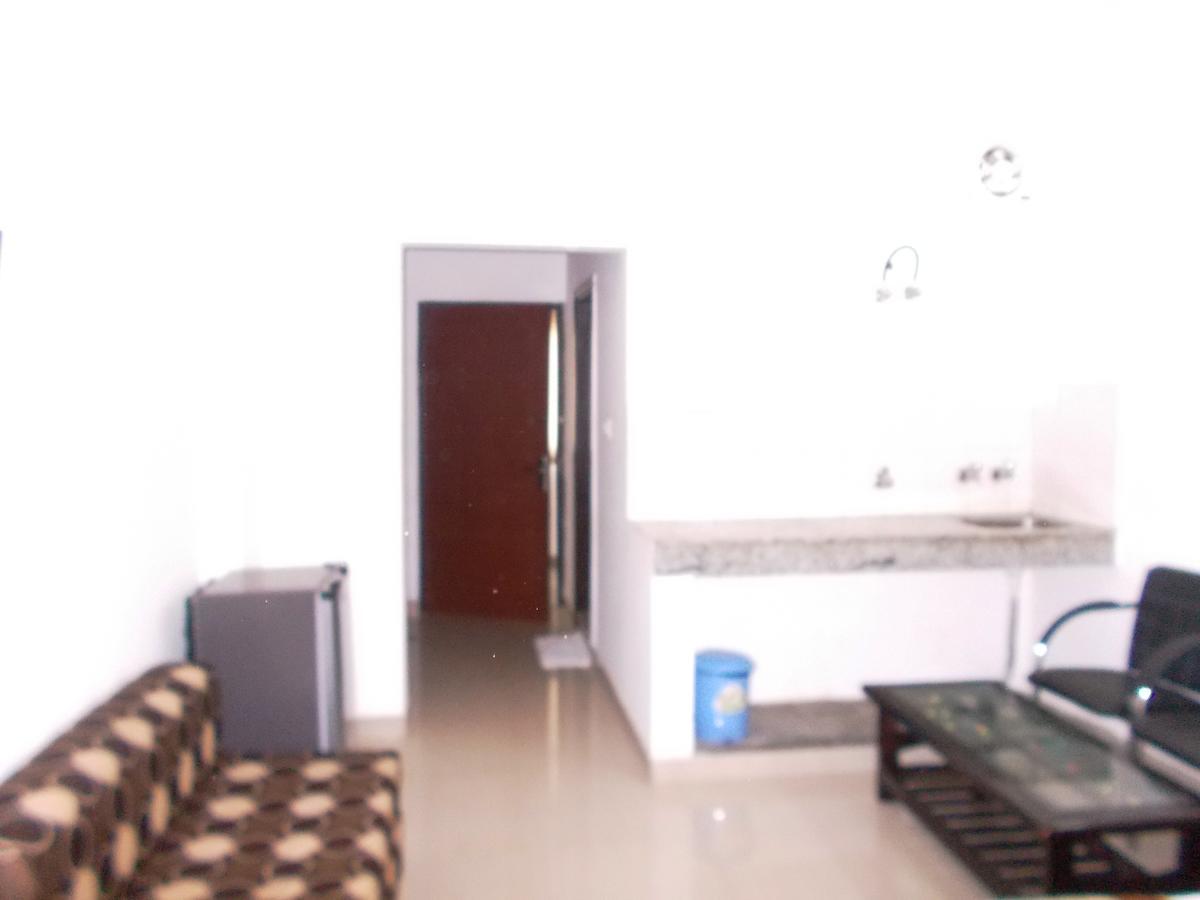 The Radiance Suites And Apartment Ню Делхи Екстериор снимка
